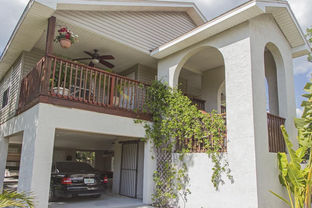 Treehouse Villa Tampa Exterior photo